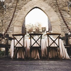 Y más rincones mágicos y muy nupciales! Estamos muy ready para el 2026. Con ilusión. @loizagaweddings @gonzalobalma #cateringpremium#bodasenfincas#puestaenescena#mesasdebodas#grupoirunacatering#grupoiruñacatering