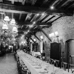 Mesas combinadas, mesas que presiden, mesas con perspectiva…cada boda es única y acorde al estilo de sus anfitriones. #bodasbizkaia#cateringpremium#bodasenfincas#comedoradhoc
@inmafiuzastudio @inmafiuza @loizagaweddings @grupoirunacatering