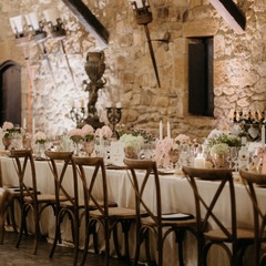 Mesas preciosas, hortensias en su esplendor, tarta lemon pie horneada, entradas triunfales...Bodas impecables.
Wedding planner @lifemomentsdesign
Venue @loizagaweddings
Fotografía @cristinamarrodanphoto @miriamvera.studio
Vídeo @coreweddings__
Decoración Floral @gonzalobalma
Música en vivo Ceremonia y Brindis @canticorumbyleyremesa
Dantza taldea @ibailorakdantzataldea
Música en vivo Cóctel @swingtronics
Dj @sonort_audiovisual @jonyzendj
Charanga @charanga_sobrinosdelcid
Catering @grupoirunacatering
Ostras @fratiniostras
Vestido @inunezdesign
Zapatos @calzadosresan
Estilista @oianaanton_makeup
Traje @luxurypurpleclubmadrid
Novia @zuriatienza
Novio @victorgsquarerd
#bodasenfincas#cateringpremium#bodasbilbaobizkaia#bodascuidadasaldetalle#grupoirunacatering